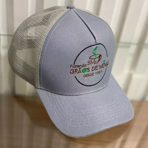 AnyConv.com__WhatsApp Image 2025-09-15 at 13.33.45 (1) Boné Grãos de Minas com rede